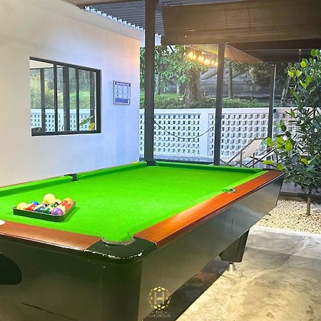 The Luxurious 27, Johor Bahru Villa Buitenkant foto