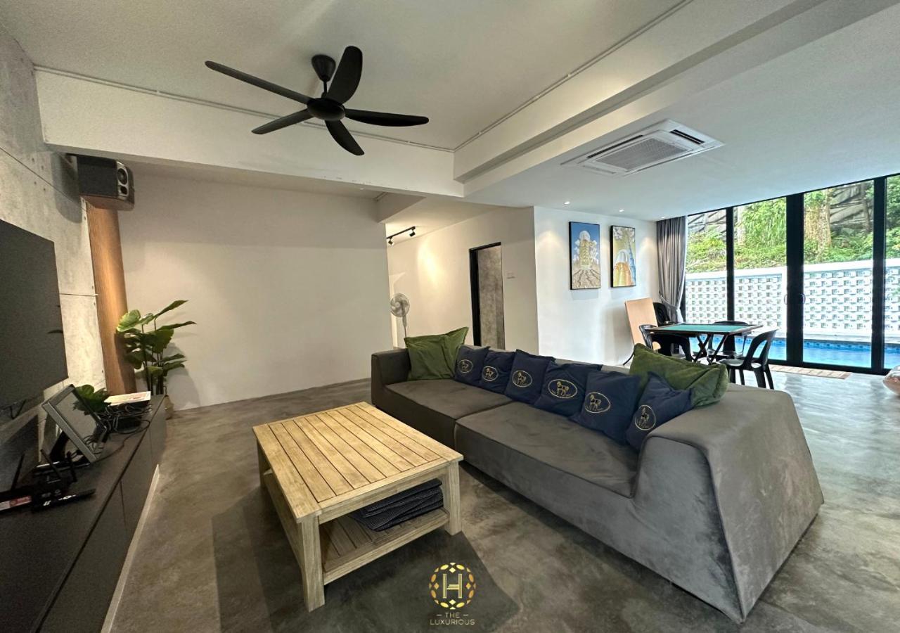The Luxurious 27, Johor Bahru Villa Buitenkant foto