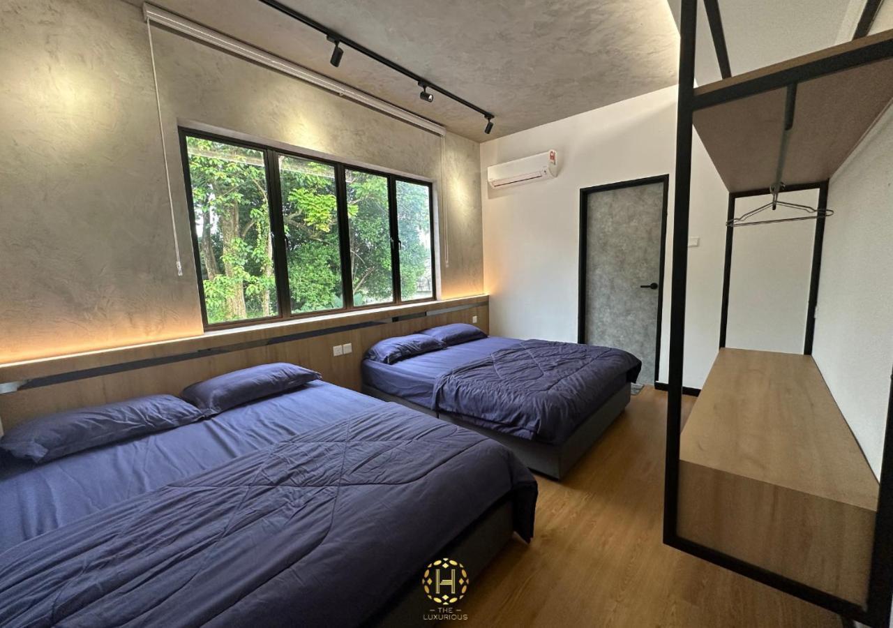 The Luxurious 27, Johor Bahru Villa Buitenkant foto