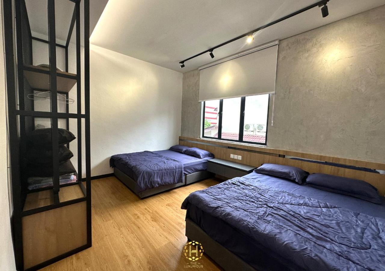 The Luxurious 27, Johor Bahru Villa Buitenkant foto